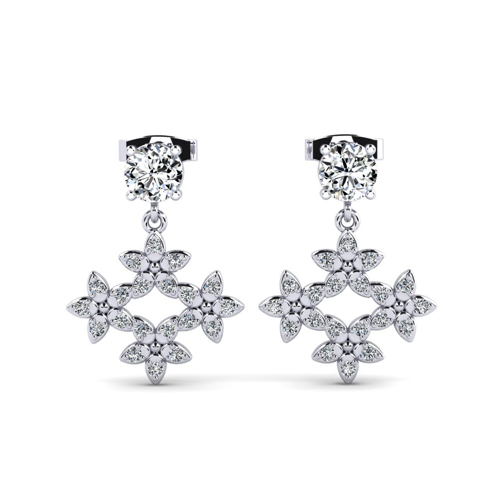Women's Earring Gaffe